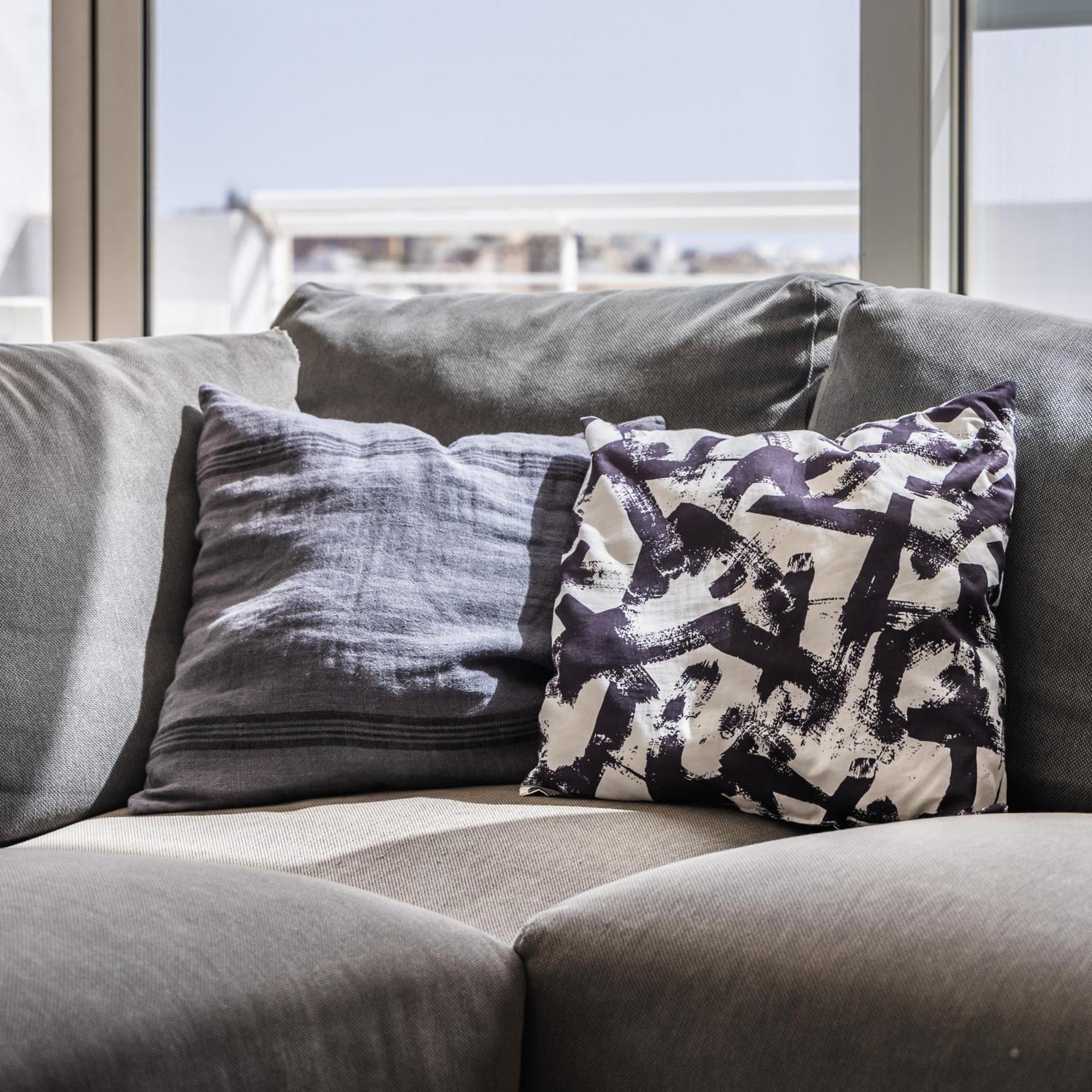 Cosy 2br Sunlit Penthouse With Large Front Terrace - Close To St Julian's, Sliema, & Valletta Apartment Msida